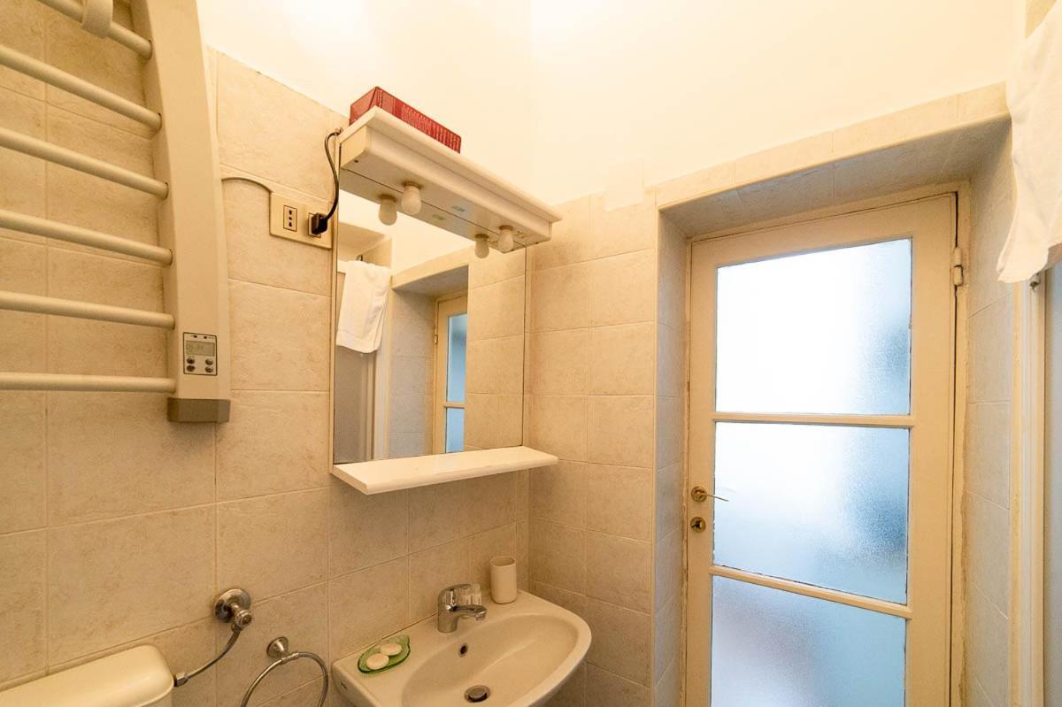 Hbhall Navigli 21 Milan Luaran gambar